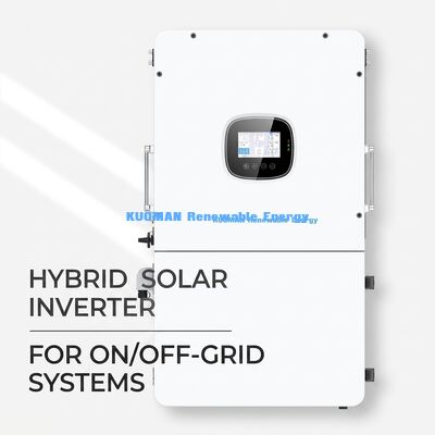 Invertisseur hybride triphasé relié au réseau avec 97,5% d'efficacité, protection IP65 et triple traceur MPPT