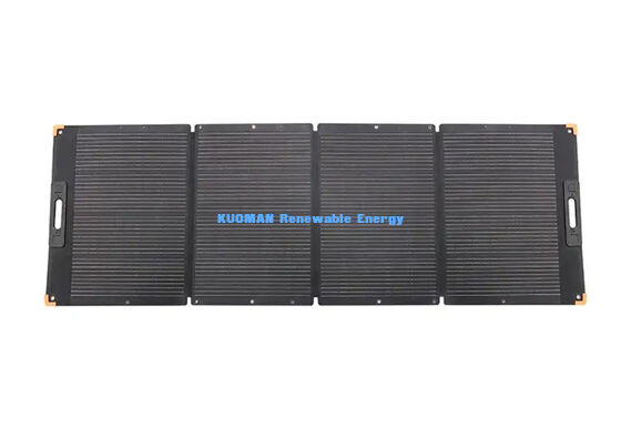 Panneau solaire pliable de 300 W avec cellules IBC de qualité militaire pour une charge solaire portable